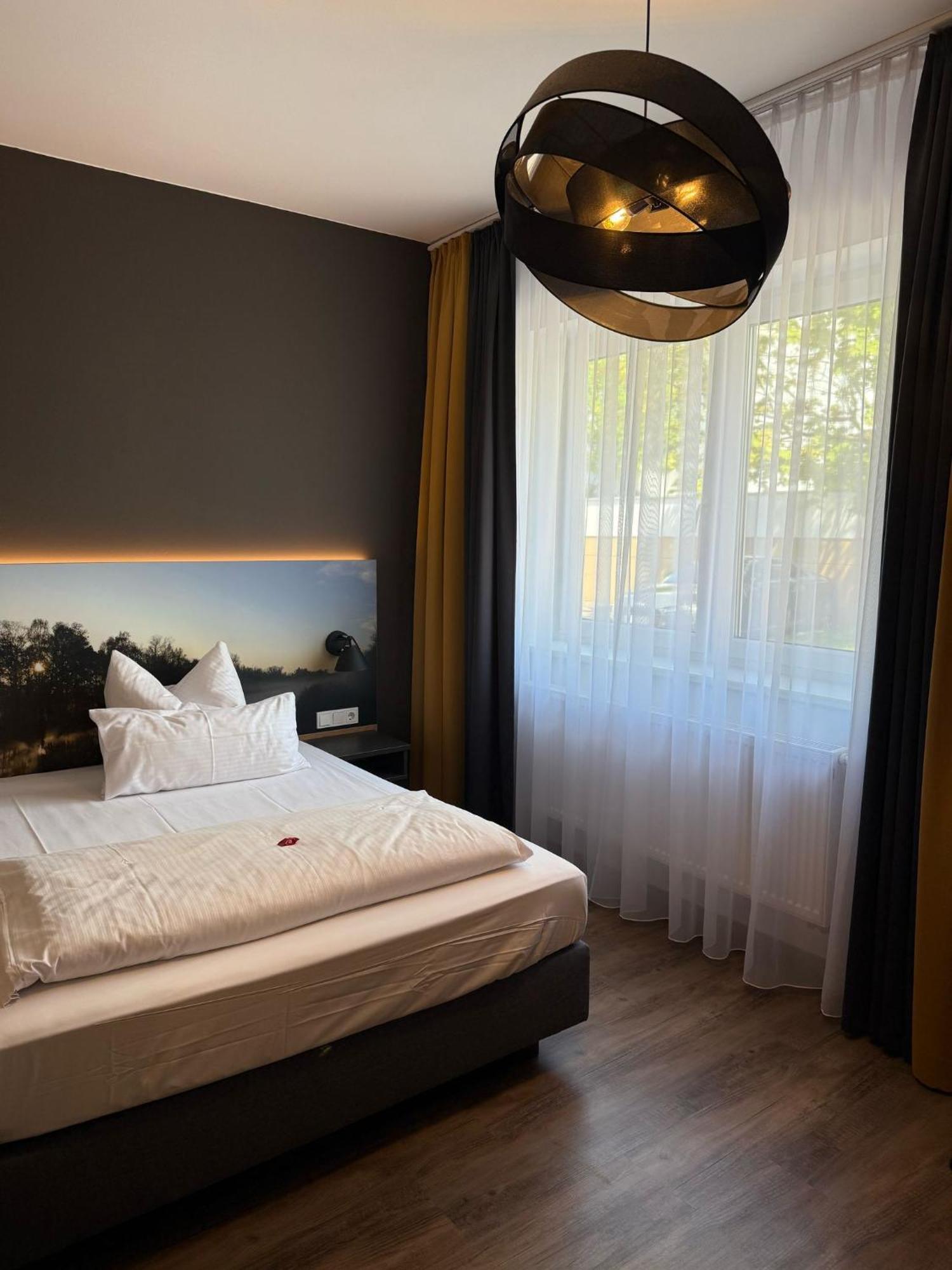 Hotel Kitz Ehemals Schlemmerhuette Langweid 외부 사진